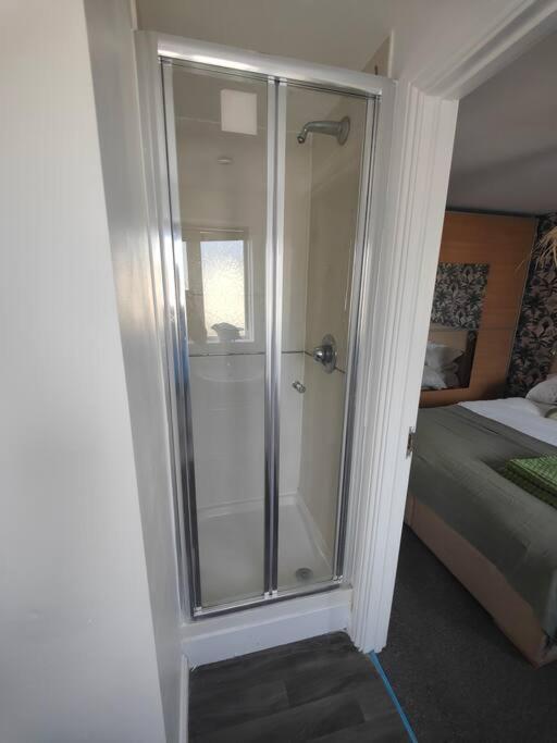 Shoreline Seaside Holiday Home Aberavon Beach Port Talbot Exterior foto